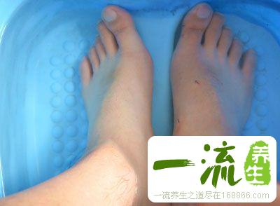 胃疼怎么办 水里加一物治疗胃疼效果好