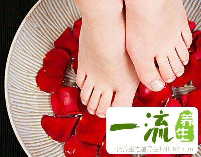 手脚怕冷中医按摩来解决