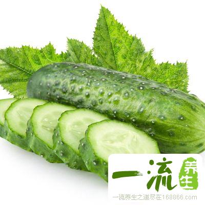 黄瓜炒虾仁 清淡爽口好消化的菜这样做