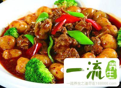 土豆烧鸡块的做法 家常美味等你尝