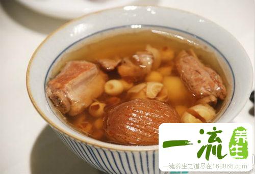 莲子百合排骨汤