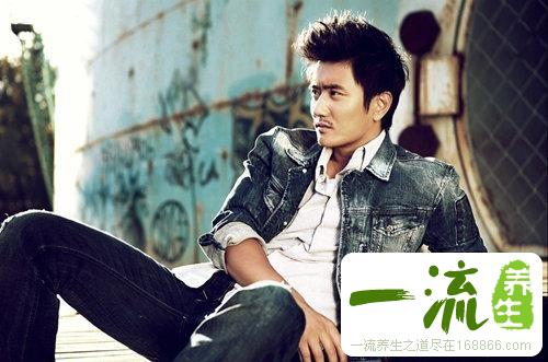 门牙能看出男人性能力吗