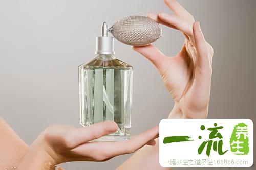 警惕化妆品的8种致癌用法