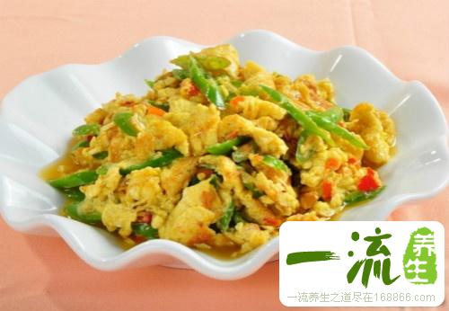 尖椒炒蛋的做法