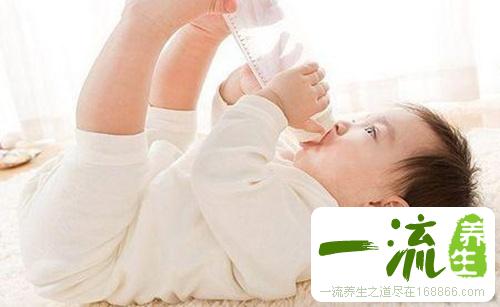 7妙招应对宝宝厌奶期