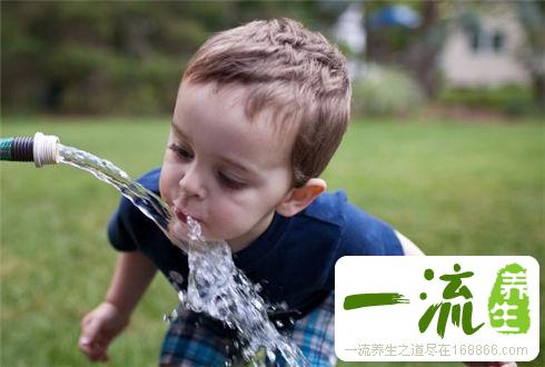 如何摆脱痱子的侵扰