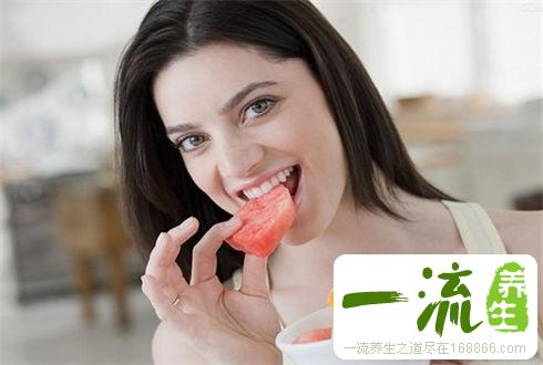 女性如何护理健美的乳房