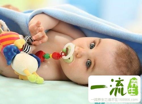 宝宝多大可以用安抚奶嘴