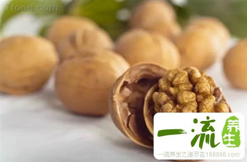 核桃是抗衰老之王 睡前吃一颗效果尤其好
