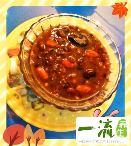 教你做冬日最佳甜品——黑五类八宝粥