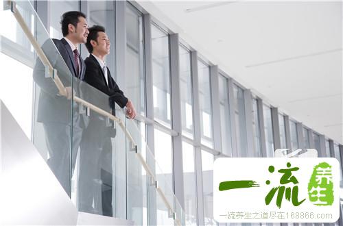 皮肤爱干燥易脱皮  男人干性皮肤怎样保养？