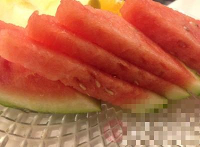 这种水果街头常见 但是一定不能吃