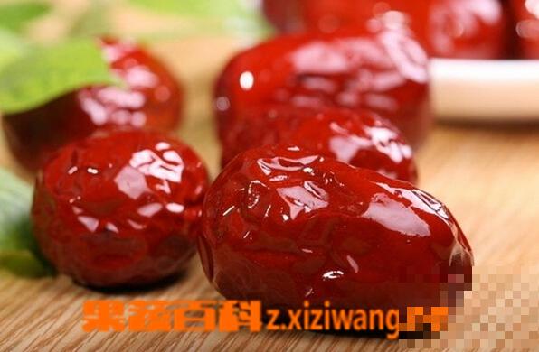 大枣泡水喝的七大功效