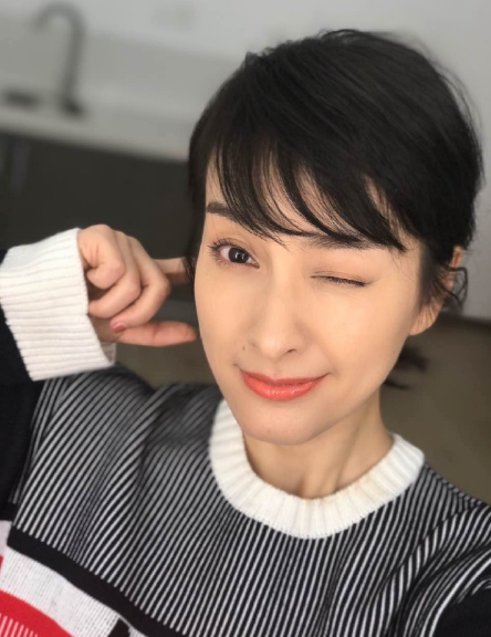 吴昕口红是什么牌子颜色 吴昕同款口红色号试色