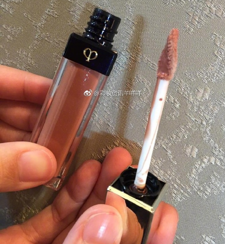 cpb肌肤之钥奢华艳光唇晶蜜哪个色好看 cpb奢华艳光唇晶蜜色号及试色