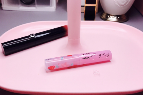 mistine变色草莓唇膏怎么样 泰国草莓唇膏保质期一般多久