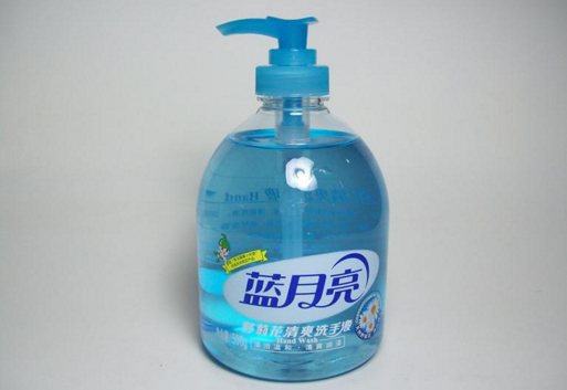 洗手液能洗头发吗 洗手液洗头发有什么坏处