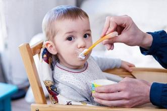 宝宝拉肚子吃什么好 宝宝拉肚子食谱推荐