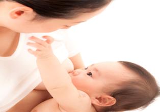 哺乳期妈妈奶水越来越少怎么办 吃什么会导致奶水少