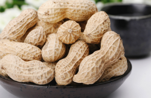 花生是生吃好还是熟吃好 花生是豆类还是干果