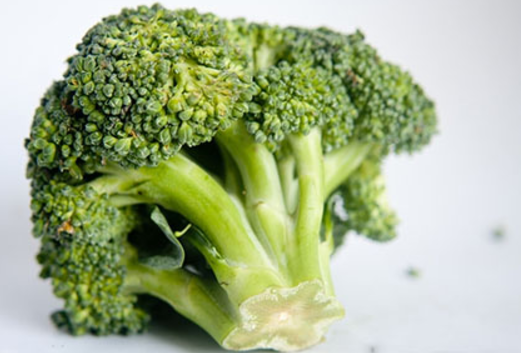 西兰花热量是多少 水煮西兰花要放盐吗
