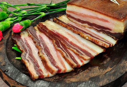腊肉放冰箱冻一年还能吃吗 腊肉常温下可以吃饭多久