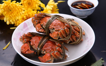 腊月可以吃大闸蟹吗 腊月吃大闸蟹要注意什么