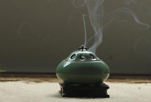 卫生间有异味怎么去除 卫生间有有异味是什么原因