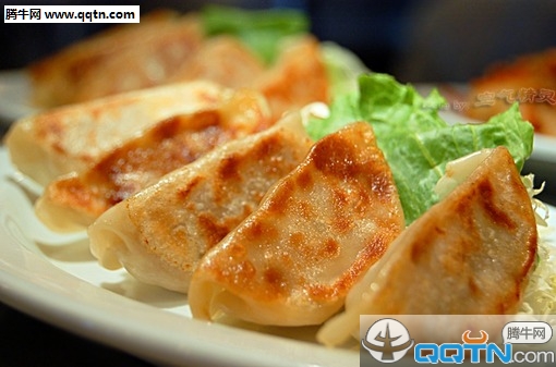 速冻饺子怎么做煎饺 吃速冻饺子有什么危害