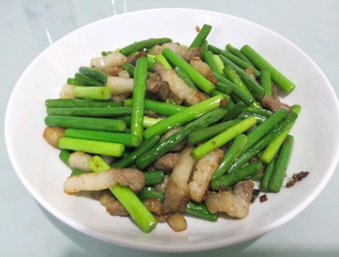 今年的蒜薹价格为什么这么低 2017蒜苔价格降价原因