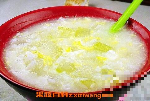 青菜蛋黄大米粥的营养价值与功效