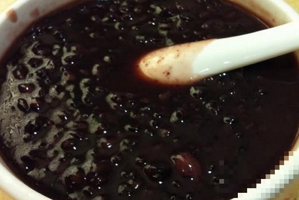 四黑粥怎么做好吃 四黑粥的材料和做法步骤教程